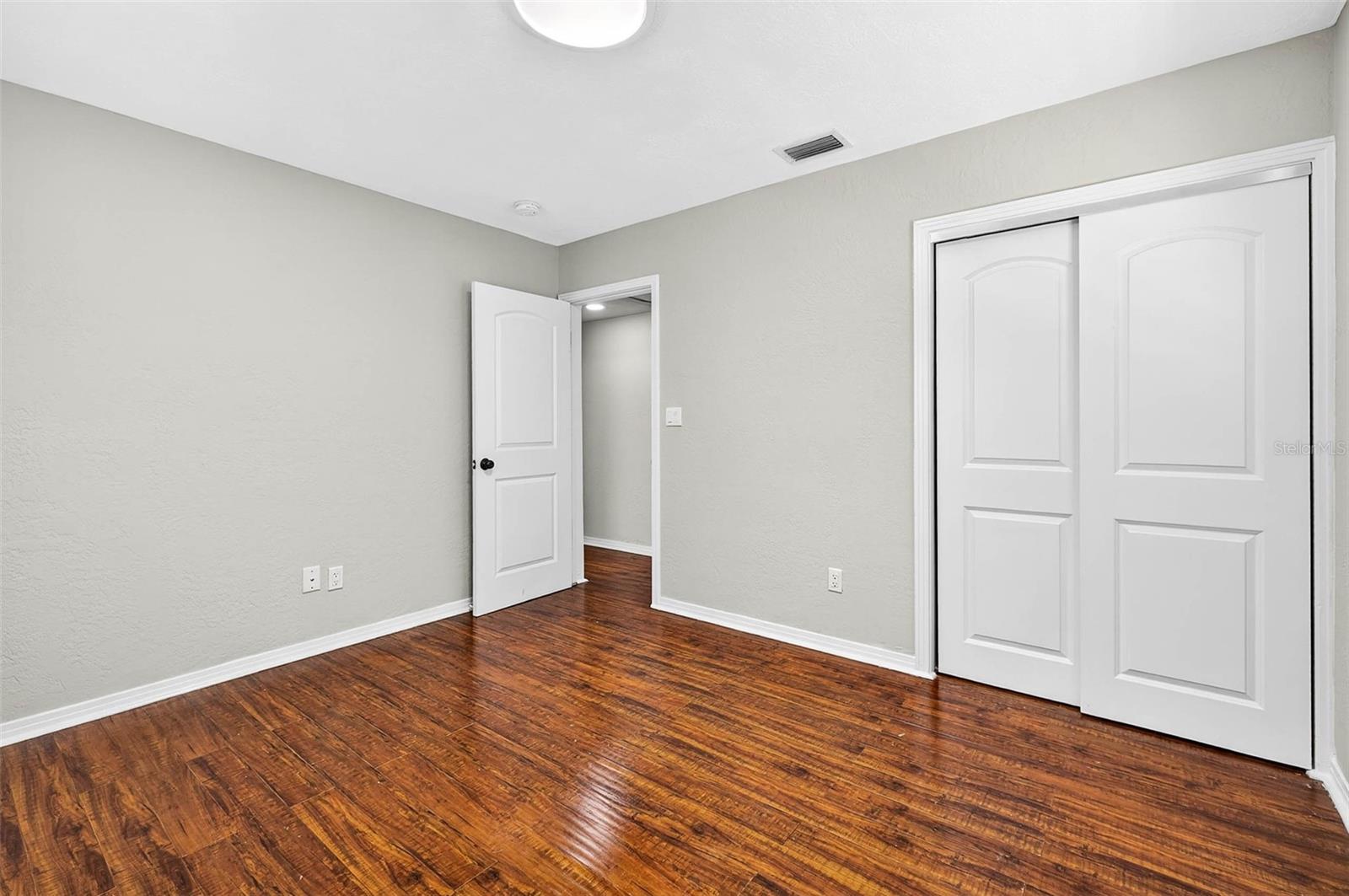 Image 36 of 70 For 206 Forest Park Avenue