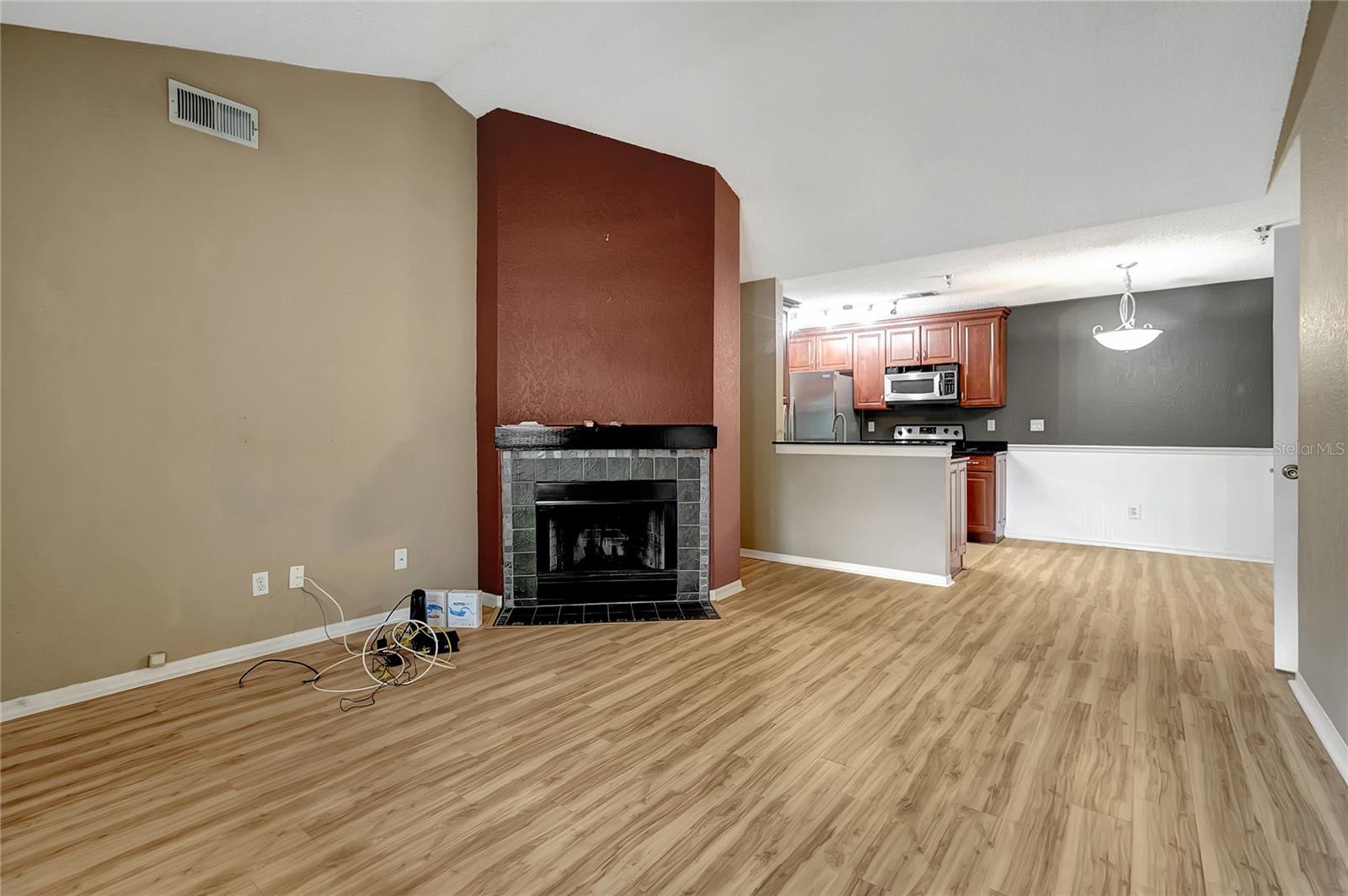 Image 26 of 42 For 10265 Gandy Boulevard N 816