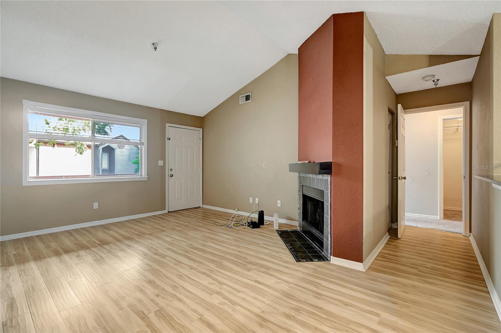 Image 28 of 42 For 10265 Gandy Boulevard N 816