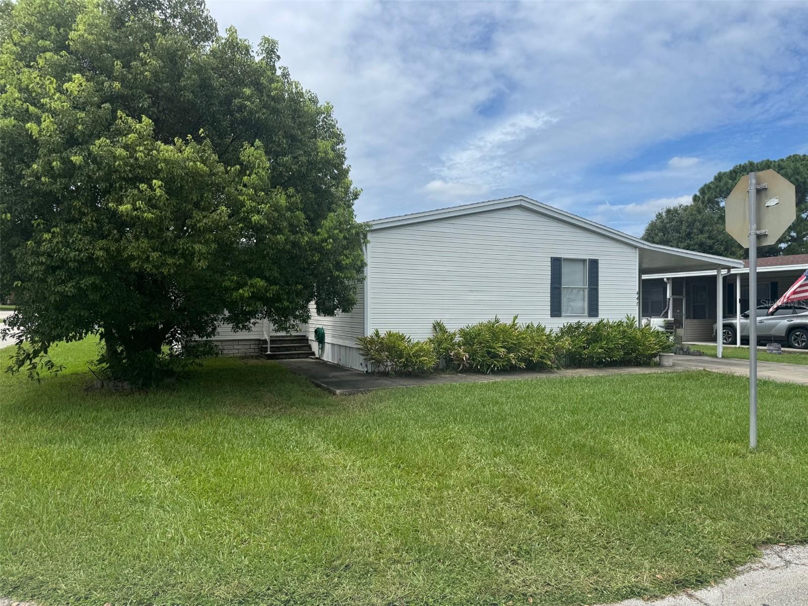 Image 15 of 17 For 447 Oak Ridge W