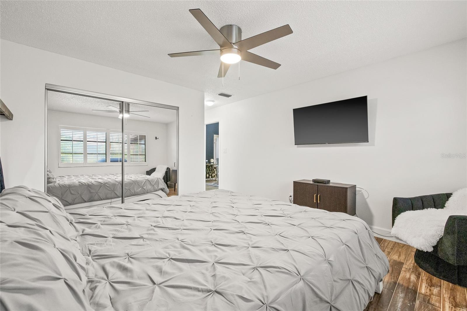 Image 22 of 36 For 9677 86th Avenue