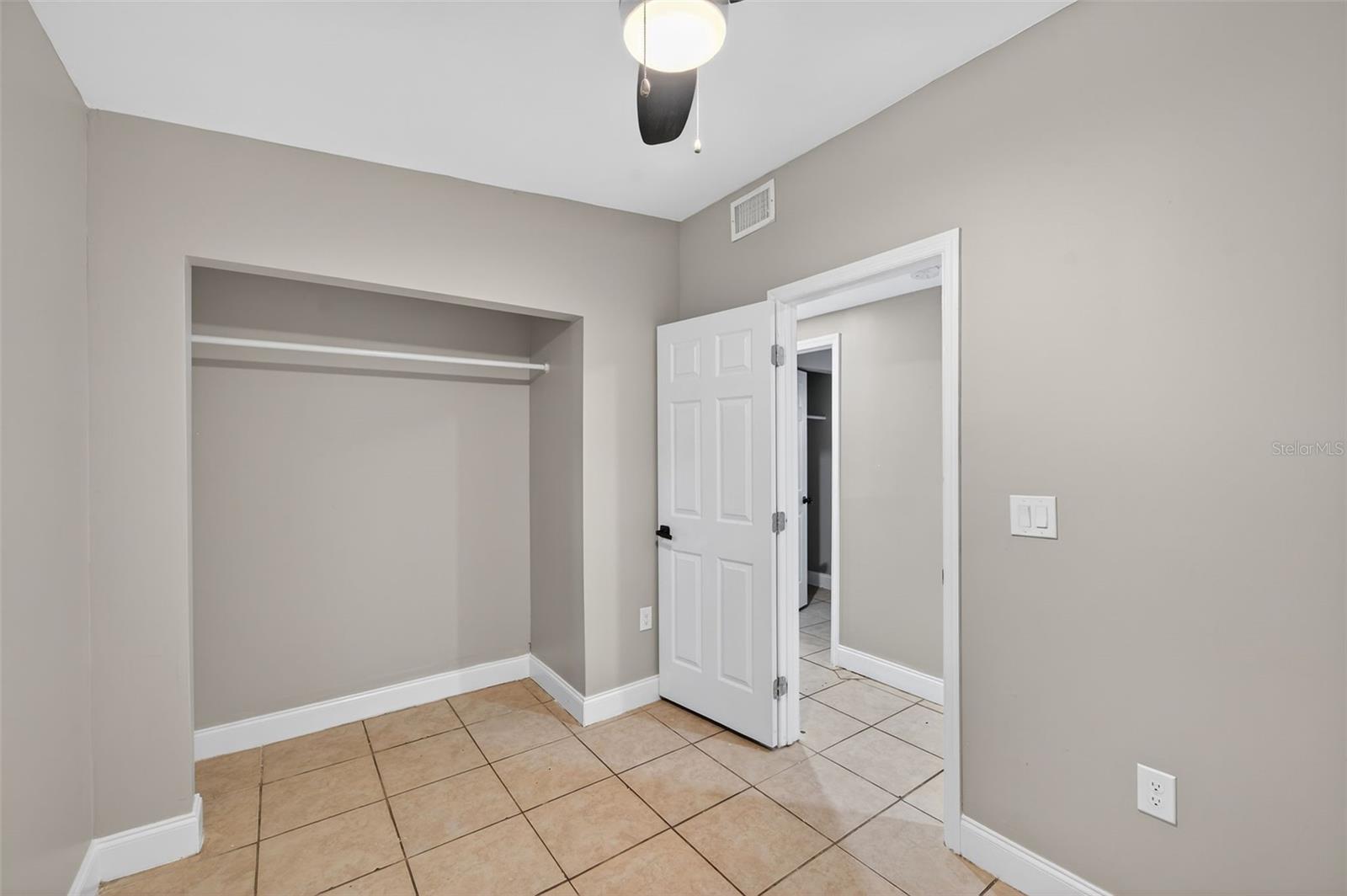 Image 26 of 41 For 2245 17th Avenue S