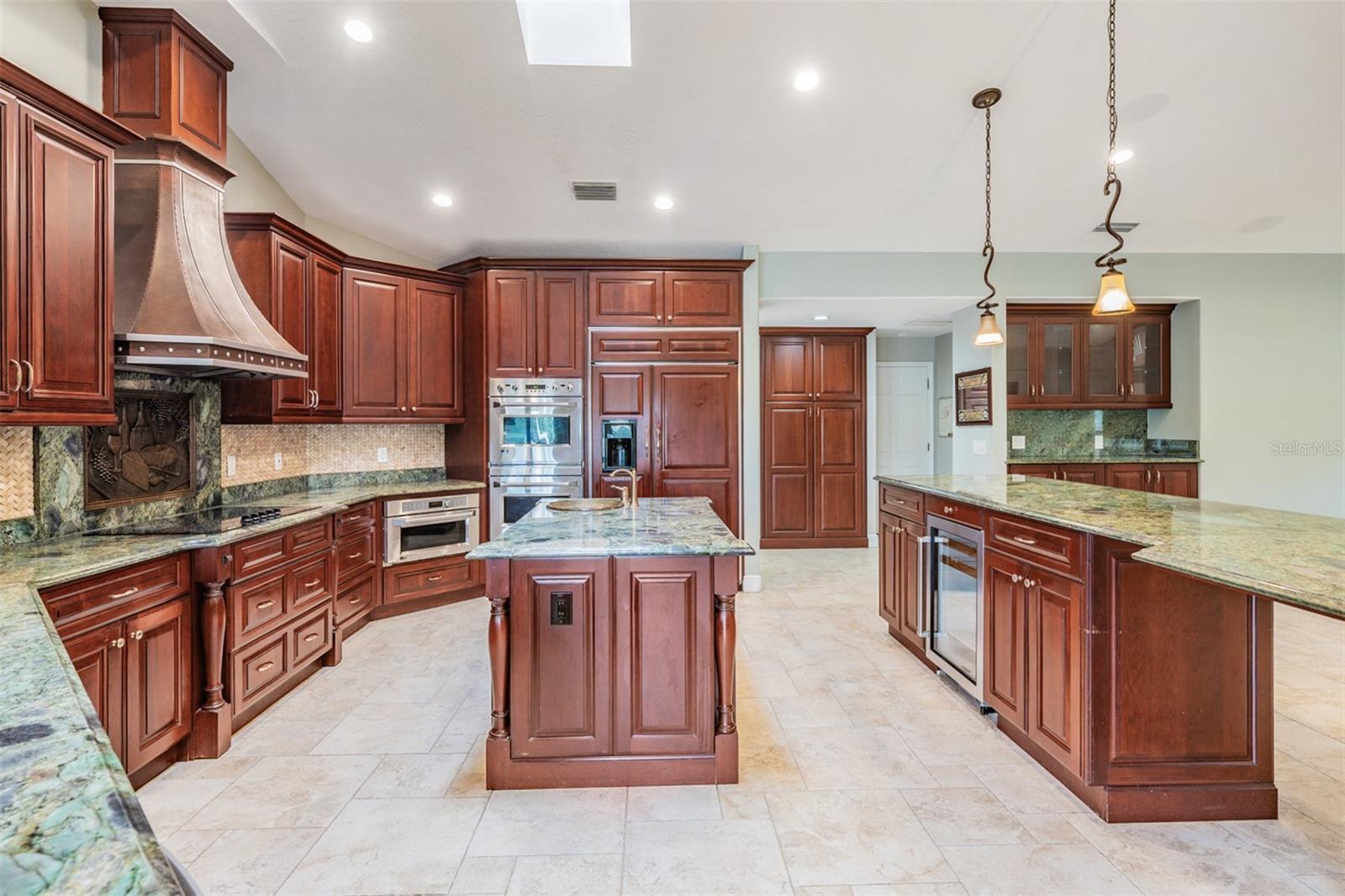Image 16 of 76 For 1244 Greybrooke Place