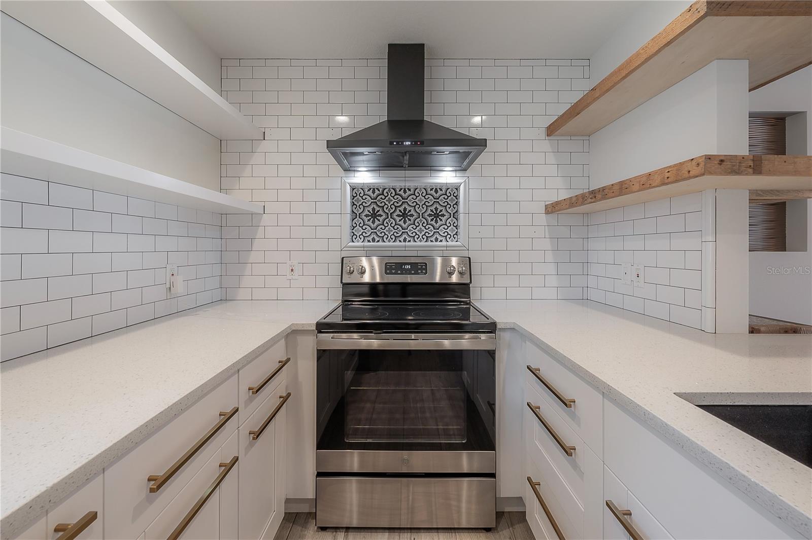 Image 12 of 41 For 4735 Vasconia Street