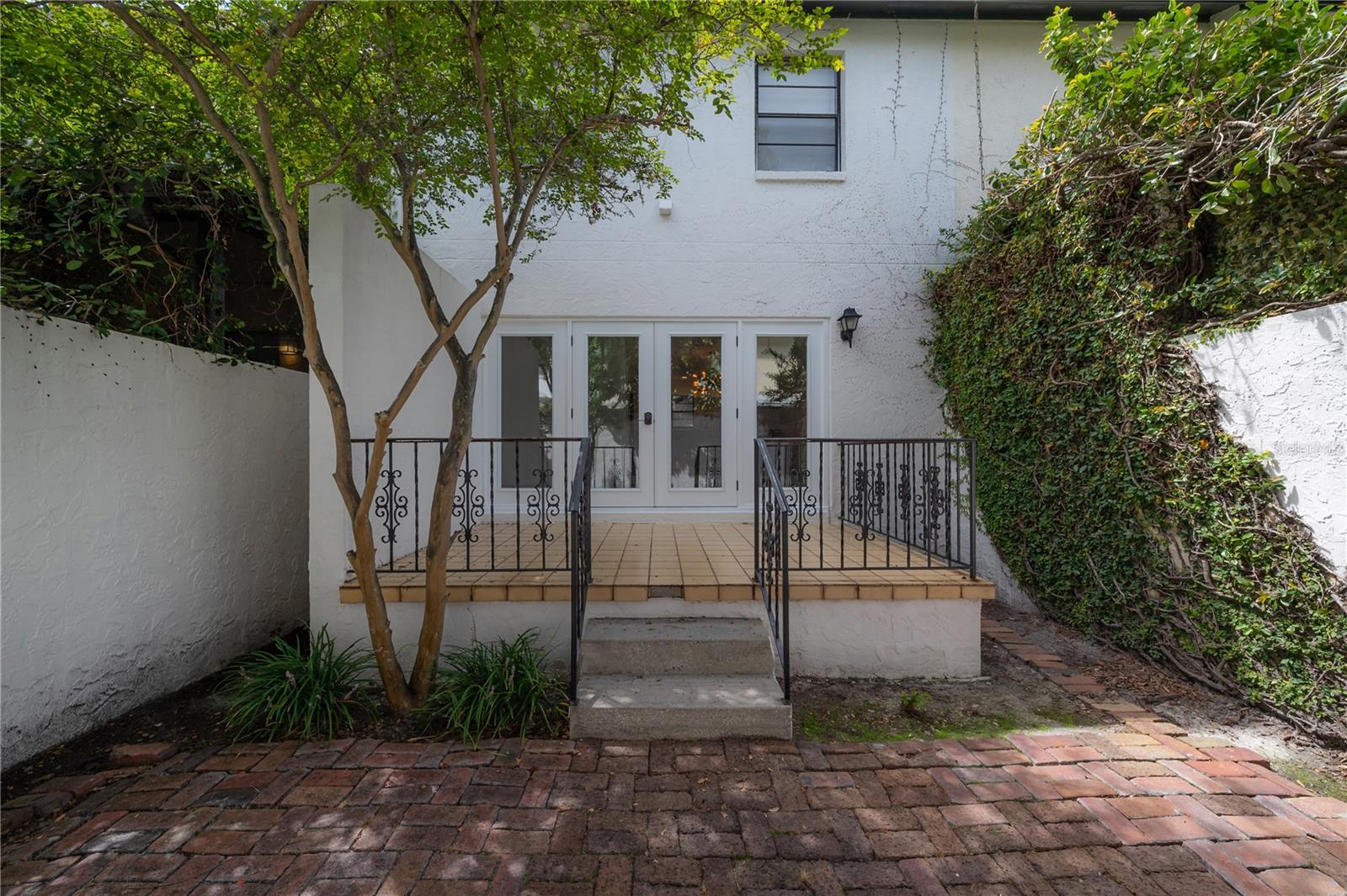 Image 35 of 41 For 4735 Vasconia Street