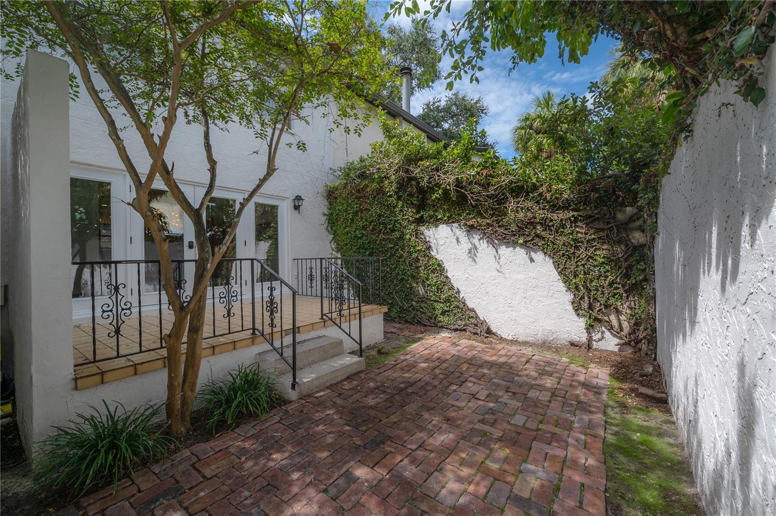 Image 5 of 41 For 4735 Vasconia Street