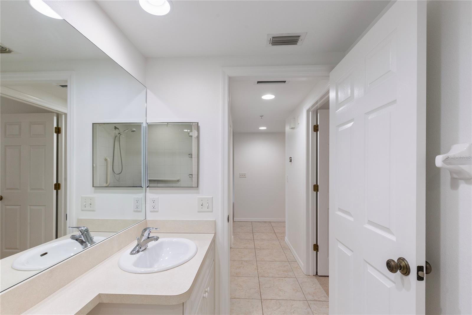 Image 34 of 53 For 960 Starkey Road 5202
