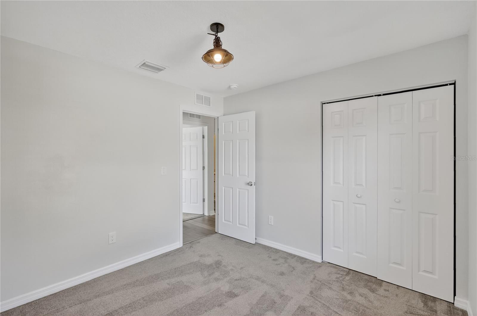 Image 14 of 17 For 3941 9th Avenue N