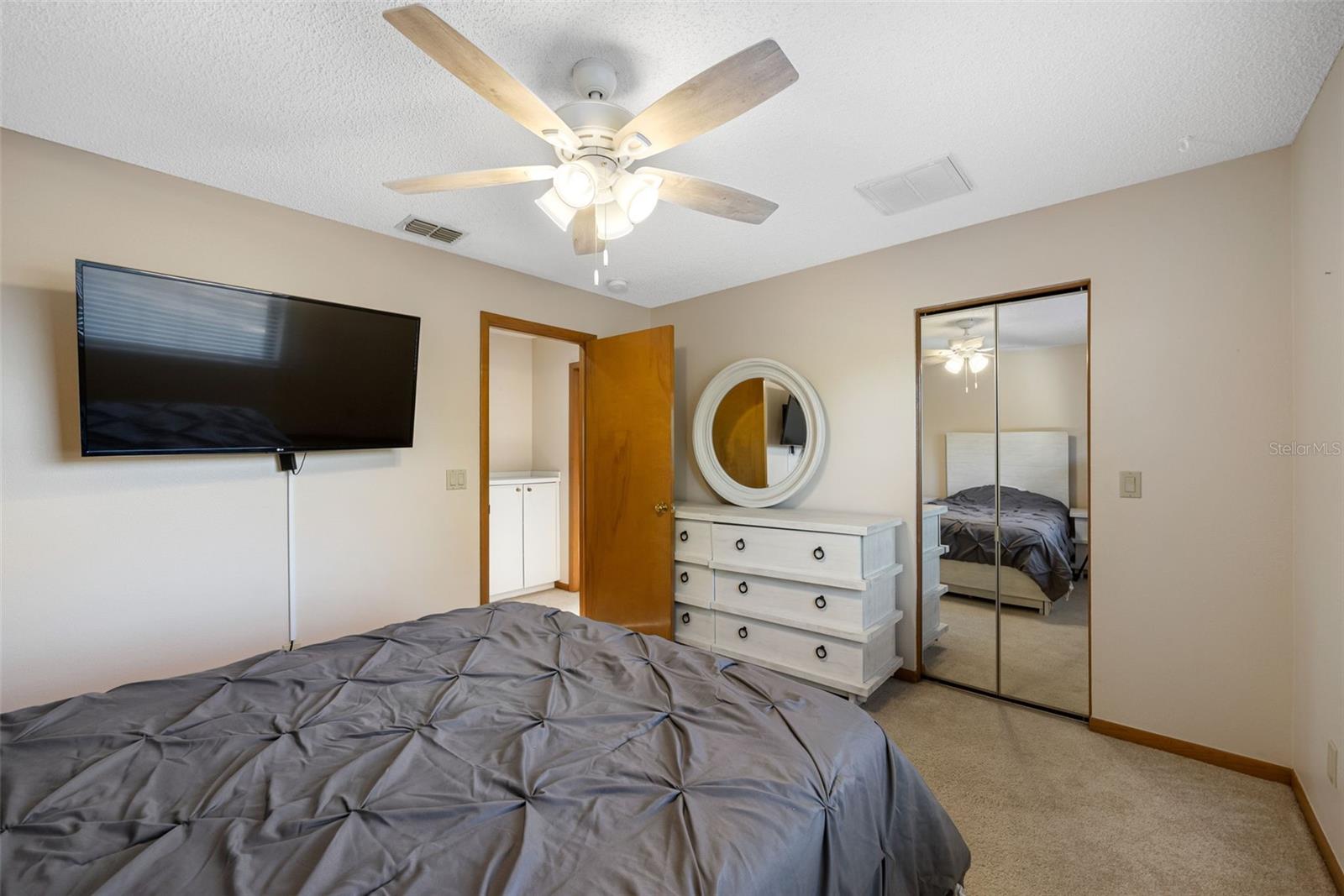 Image 22 of 27 For 1304 Jasmine Avenue