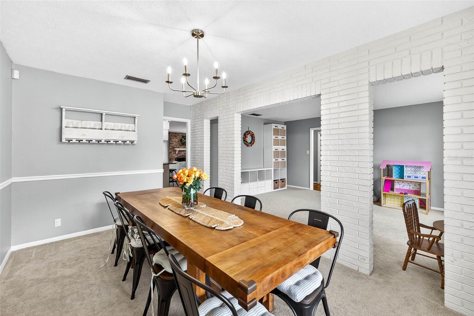 Image 12 of 45 For 723 Grand Circle