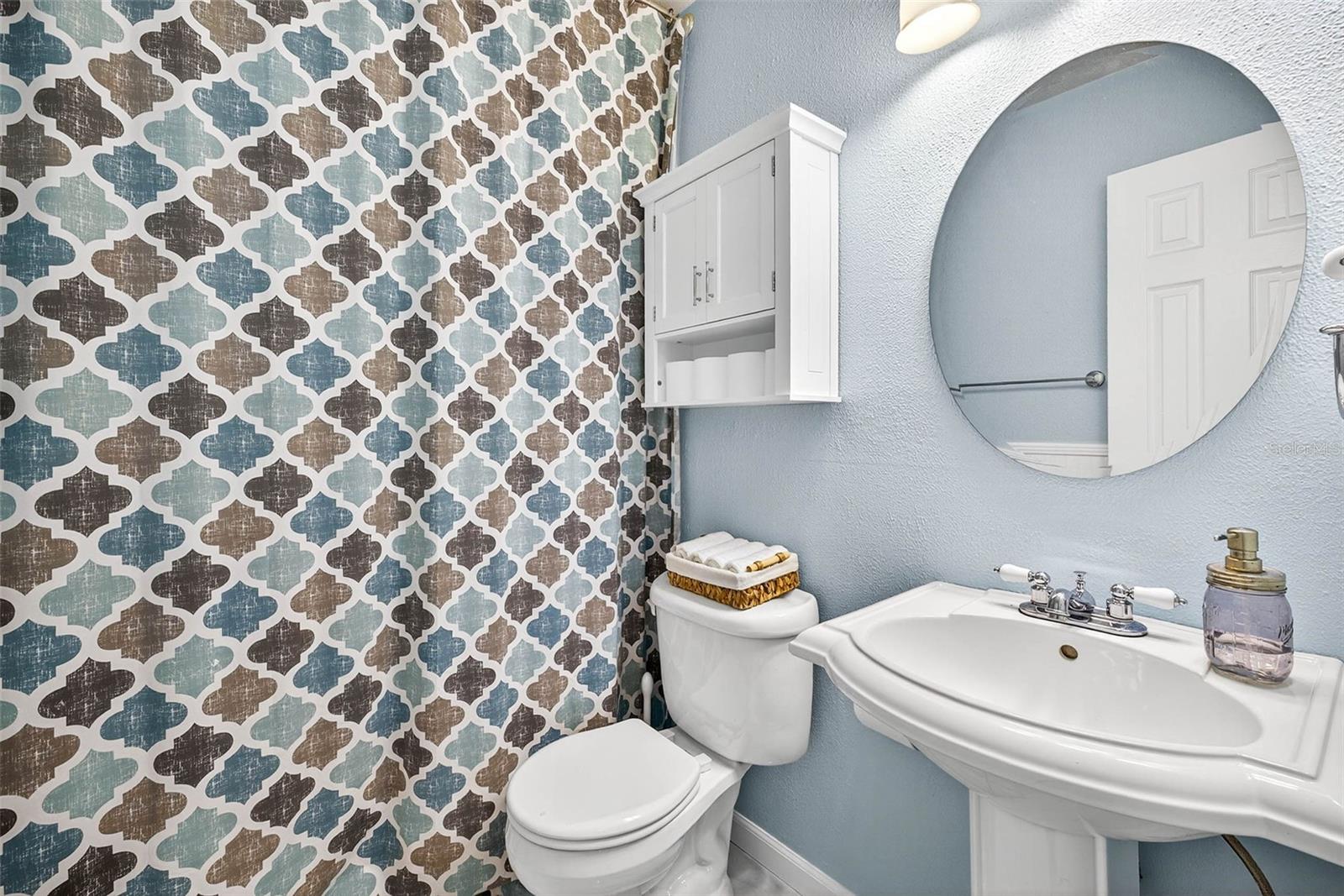 Image 34 of 45 For 723 Grand Circle