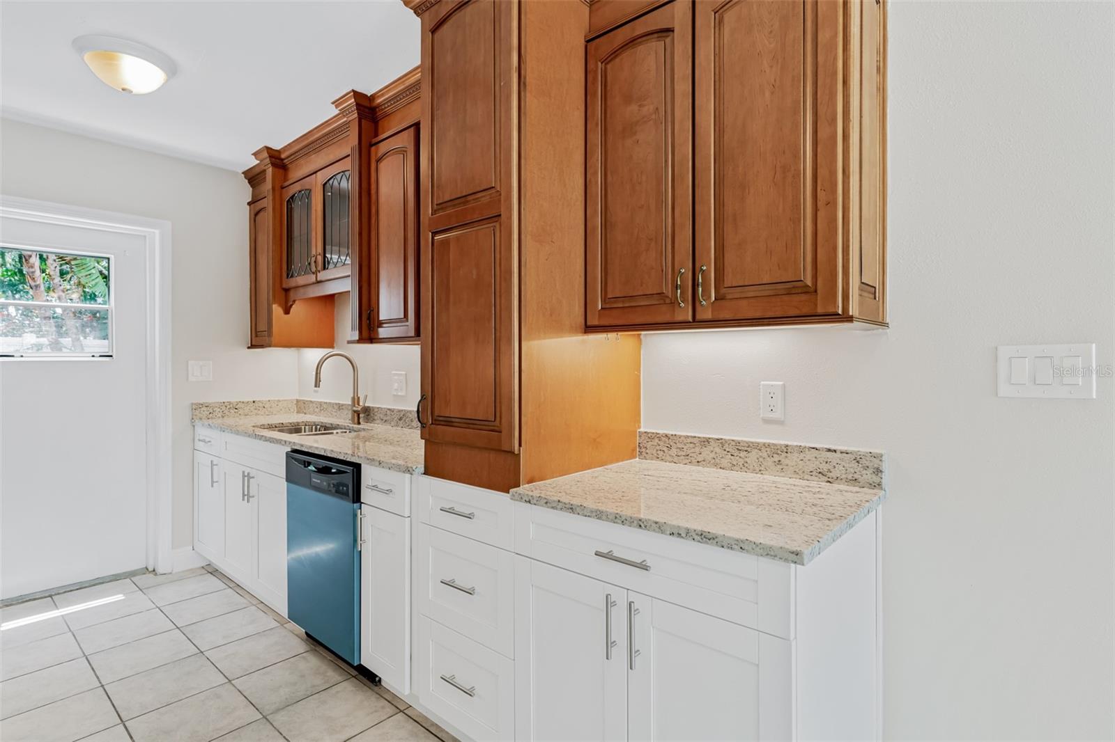 Image 6 of 27 For 211 20th Avenue B