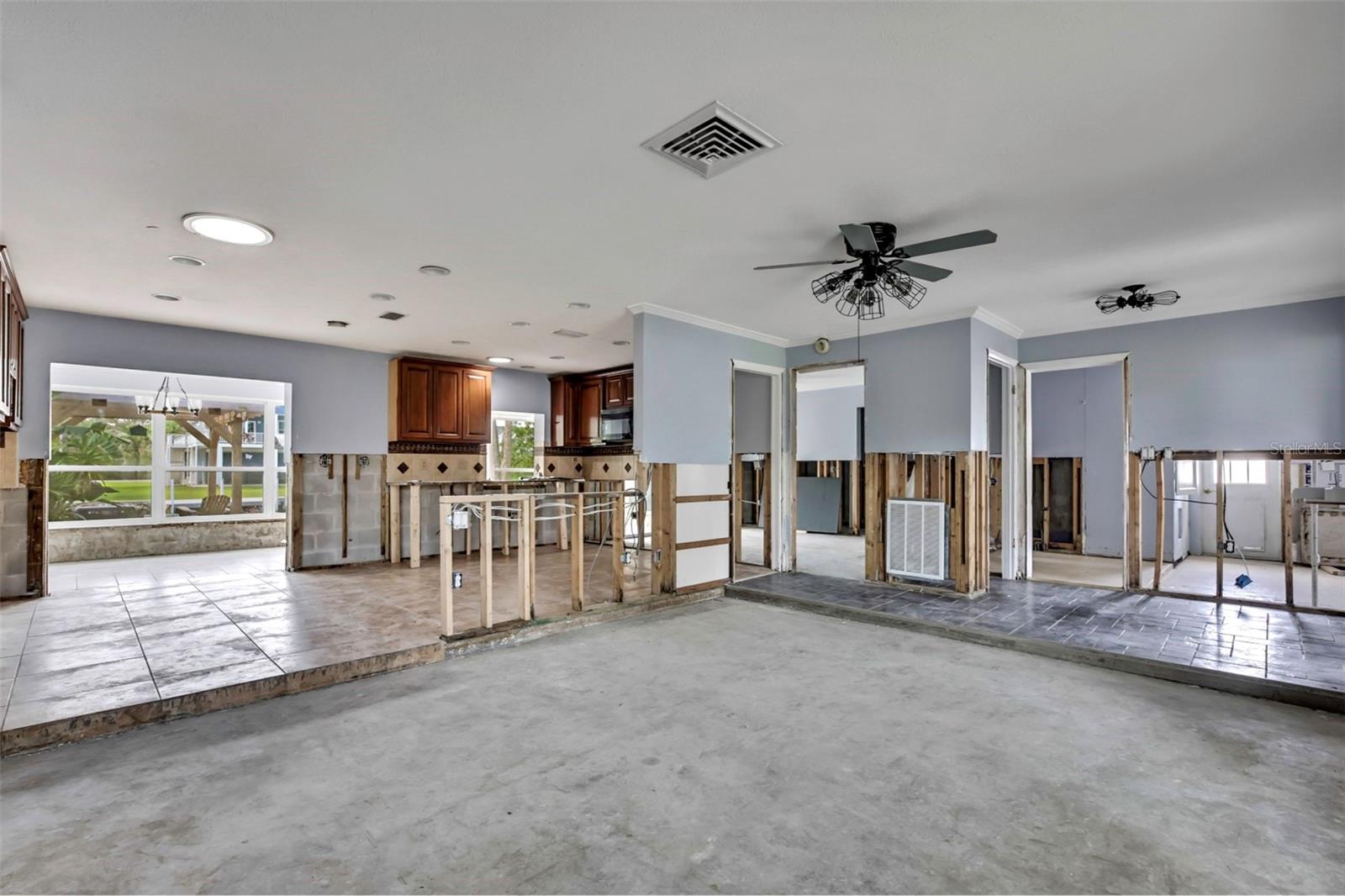 Image 13 of 64 For 11290 Coral Court