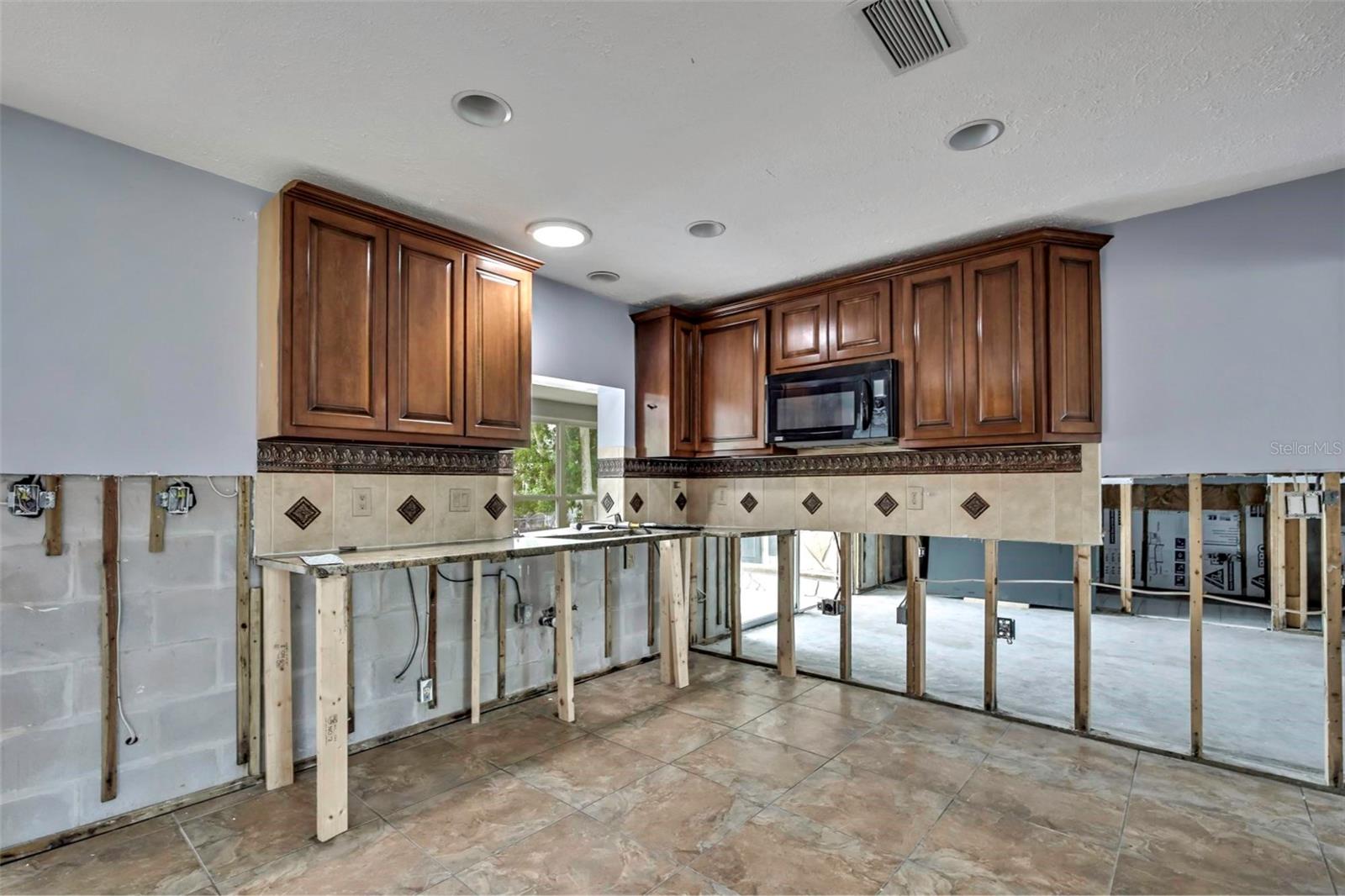 Image 15 of 64 For 11290 Coral Court