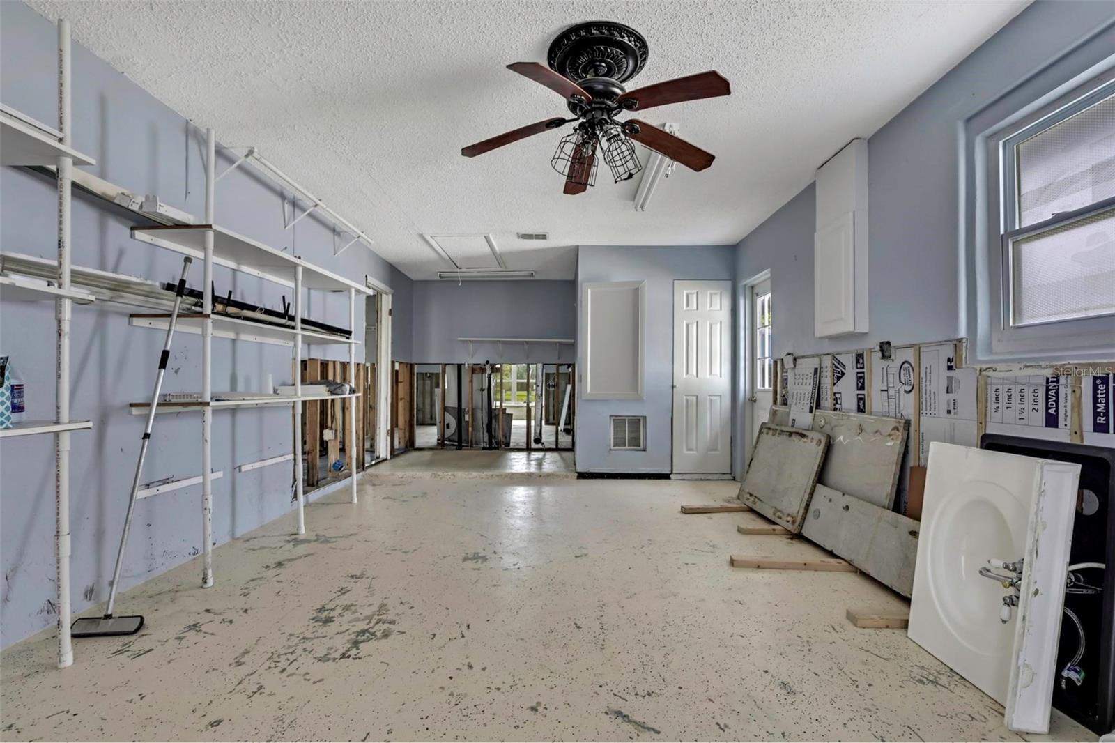 Image 22 of 64 For 11290 Coral Court