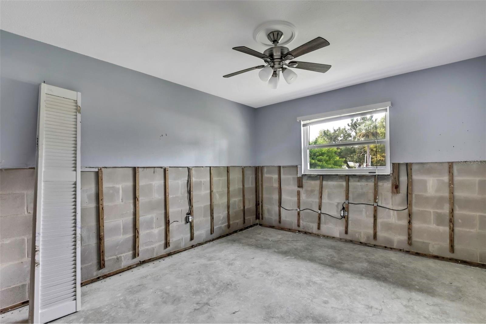 Image 27 of 64 For 11290 Coral Court