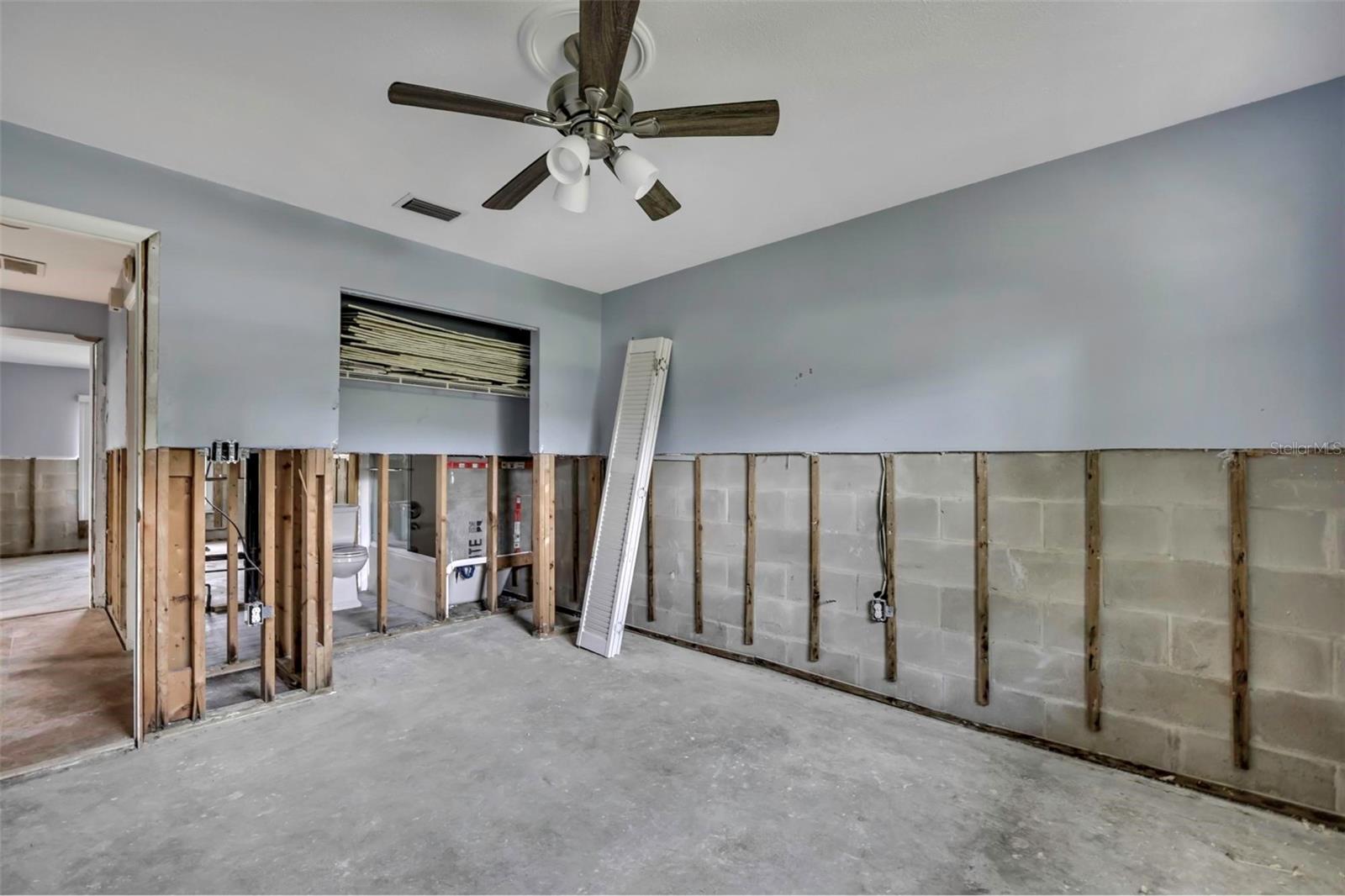 Image 28 of 64 For 11290 Coral Court