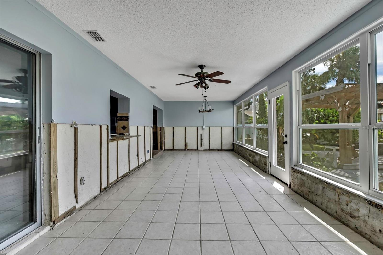 Image 34 of 64 For 11290 Coral Court