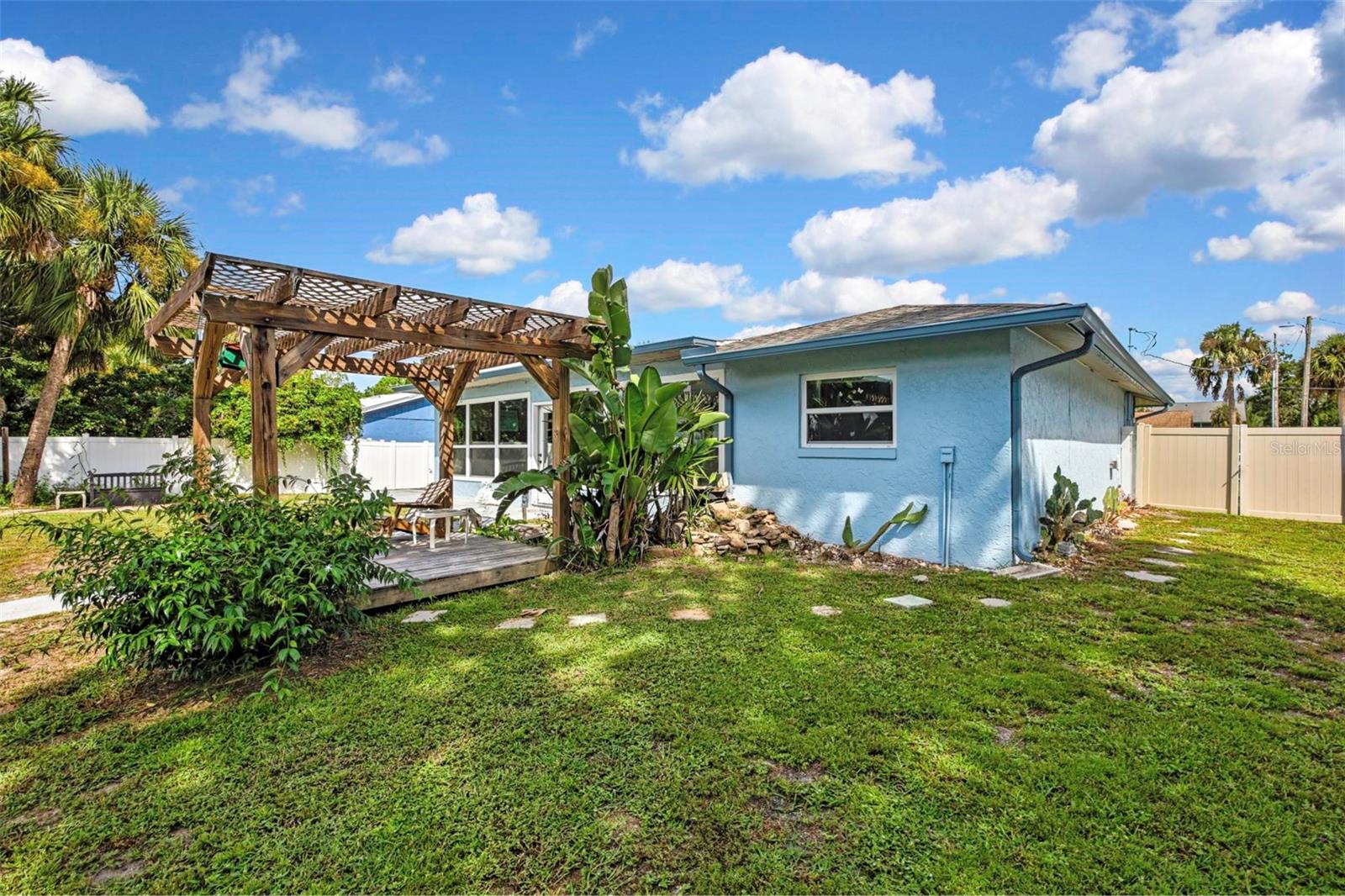 Image 47 of 64 For 11290 Coral Court