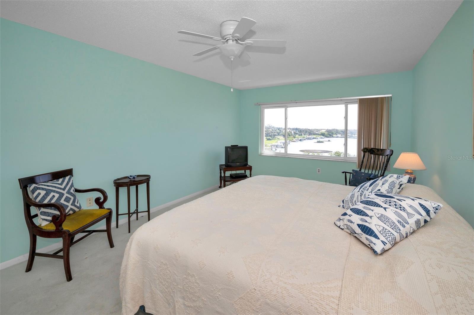 Image 44 of 84 For 100 Bluff View Drive 505c