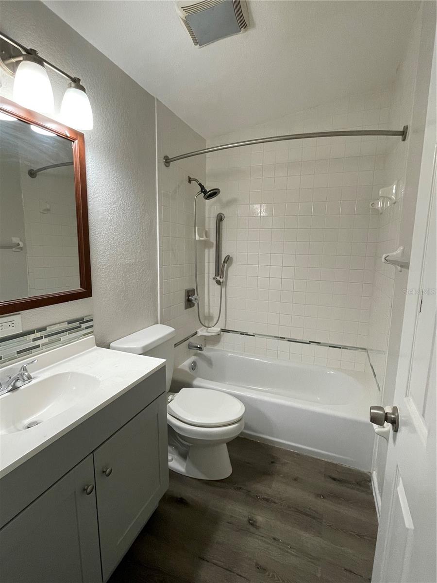 Image 5 of 7 For 37412 Carringer Rd  37432