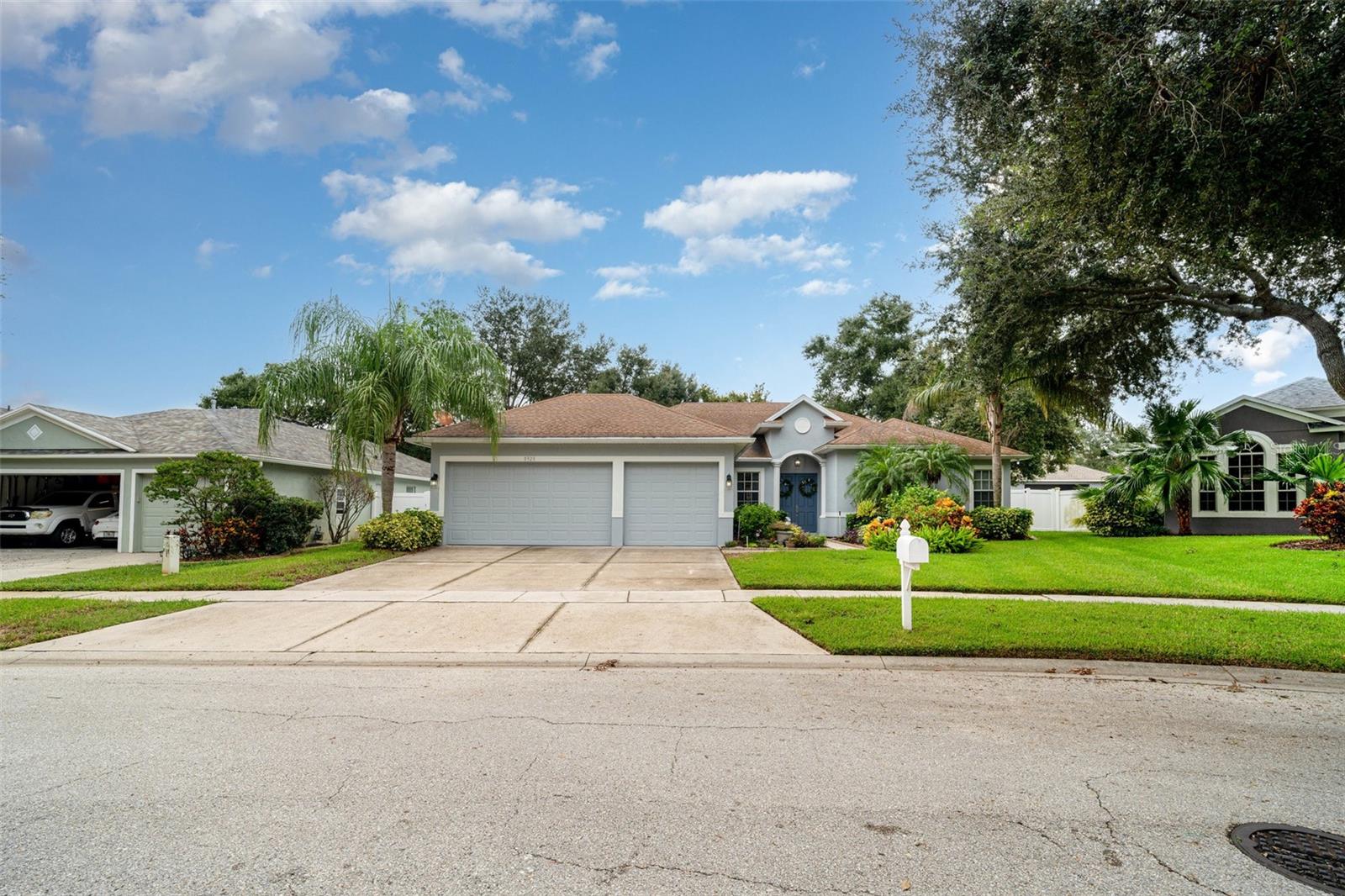 Details for 8920 Aberdeen Creek Circle, RIVERVIEW, FL 33569