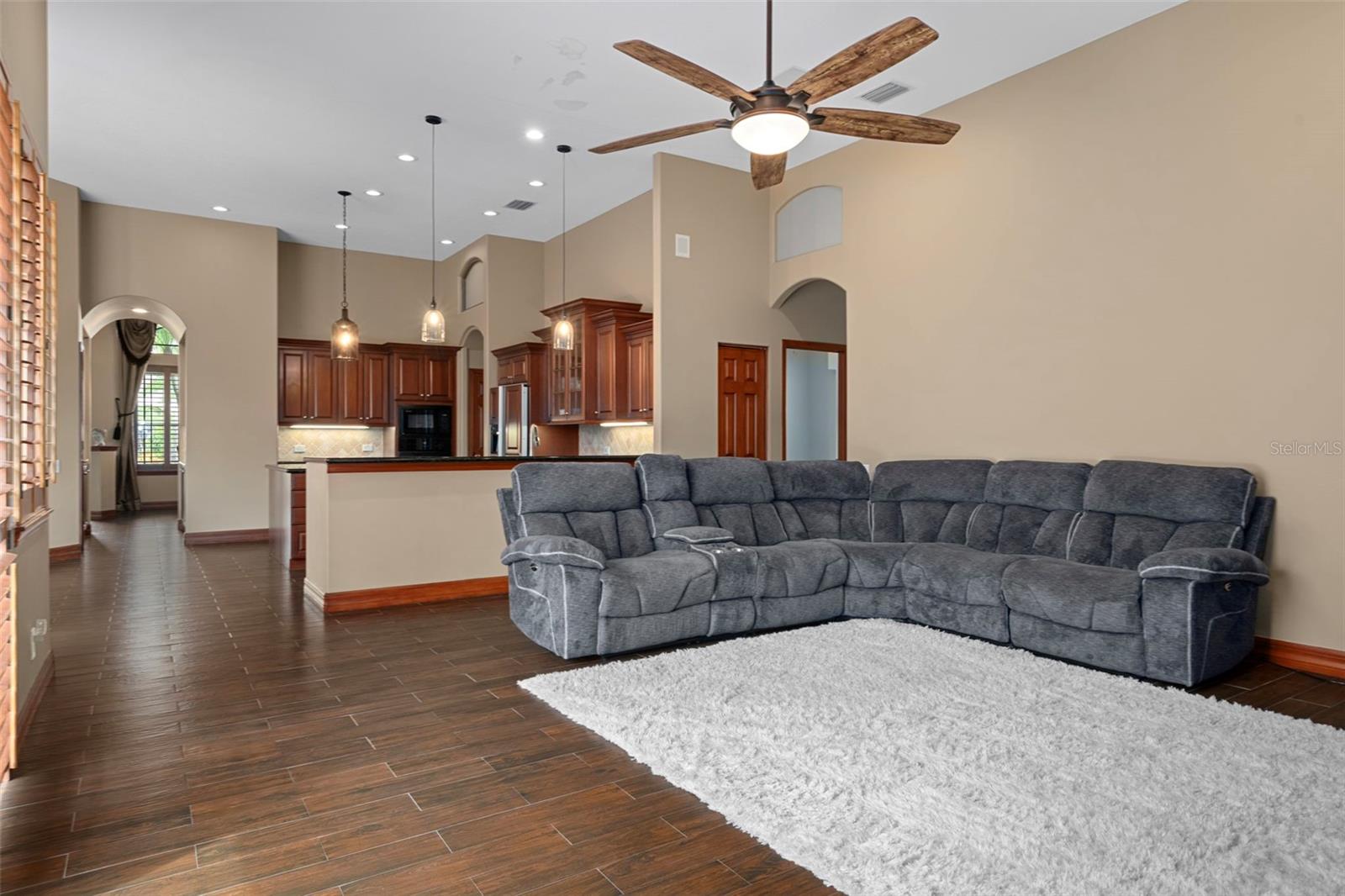 Image 27 of 97 For 963 Cypress Cove Way