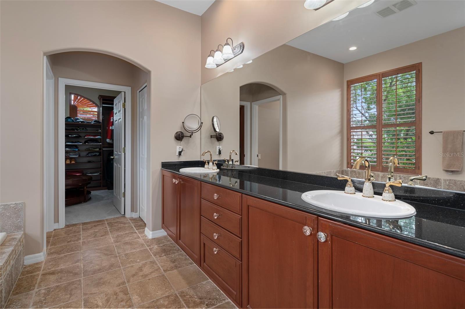Image 37 of 97 For 963 Cypress Cove Way