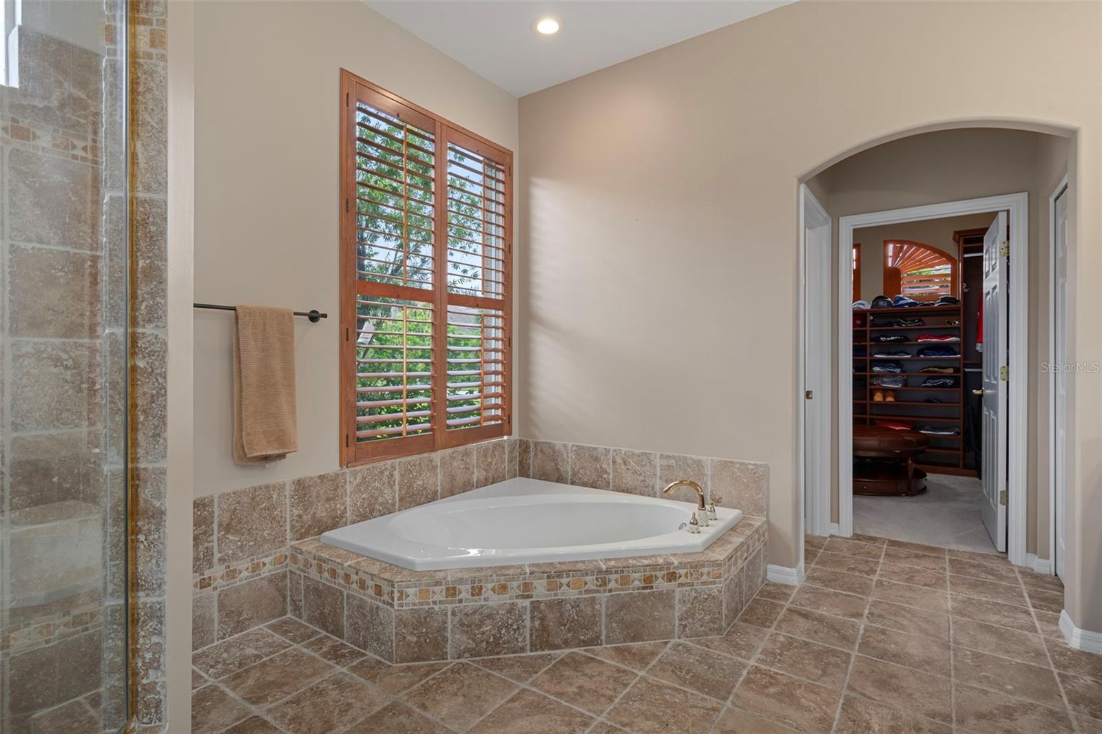 Image 38 of 97 For 963 Cypress Cove Way
