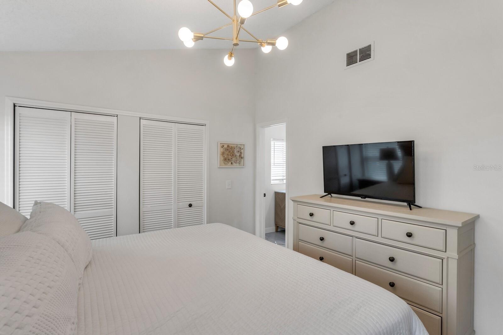 Image 16 of 39 For 12809 Millridge Forest Street