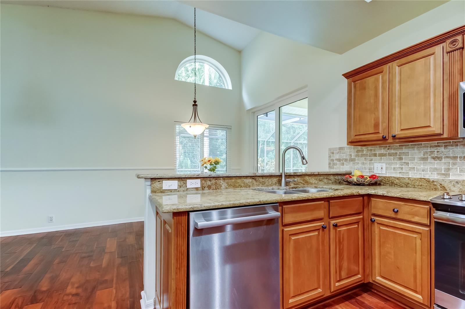 Image 33 of 76 For 965 Cobblestone Lane