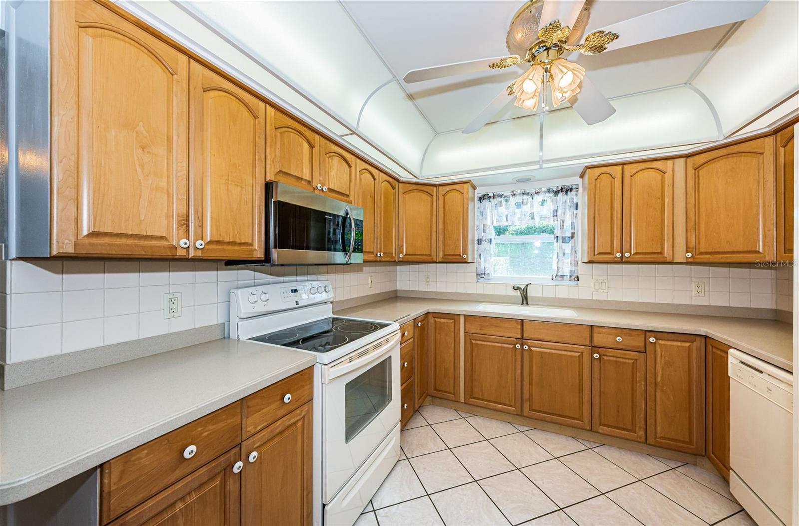 Image 14 of 42 For 2110 57th Avenue N