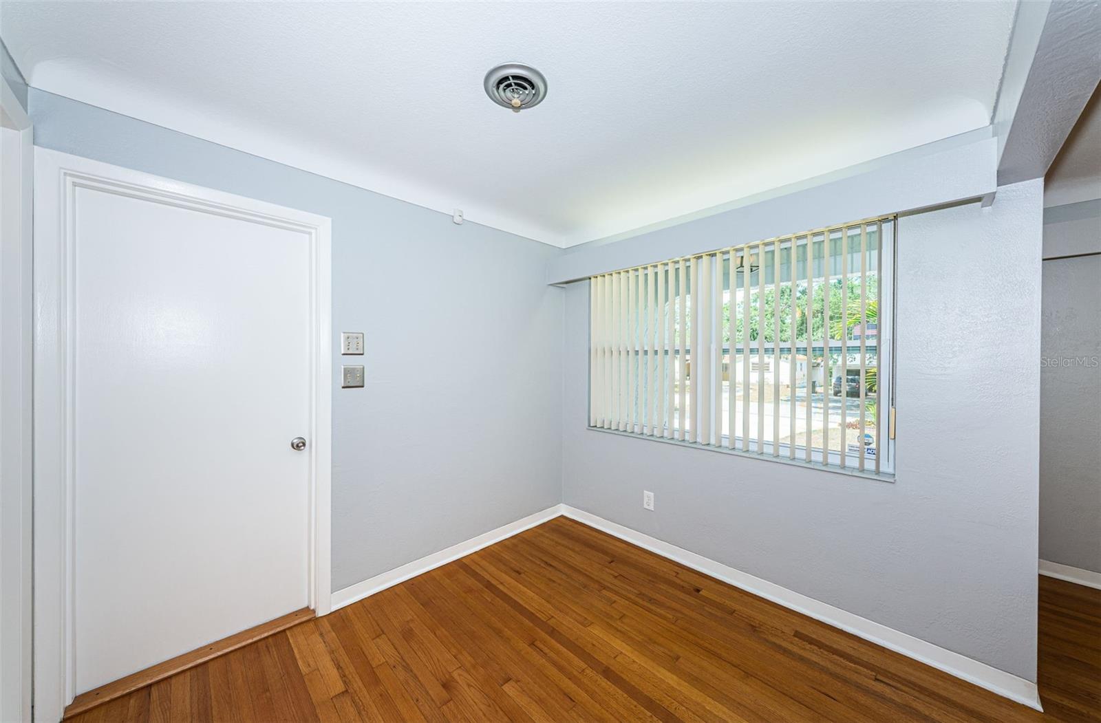 Image 20 of 42 For 2110 57th Avenue N
