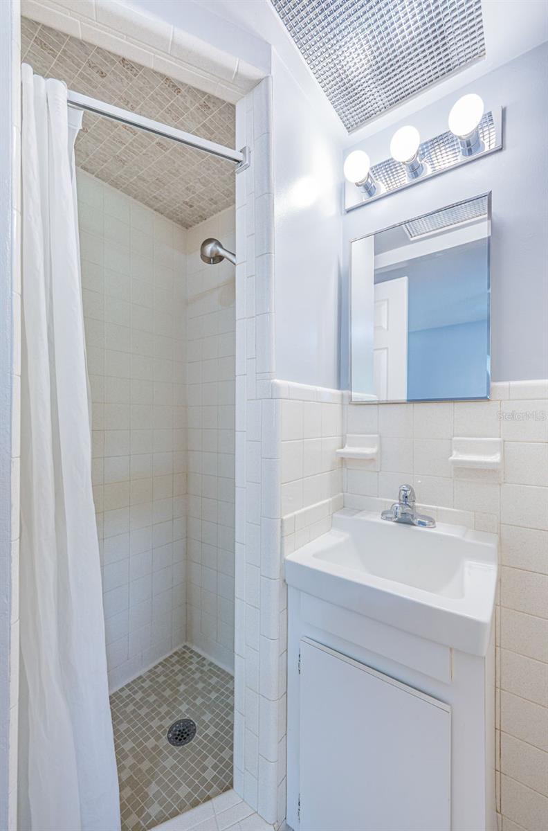 Image 29 of 42 For 2110 57th Avenue N