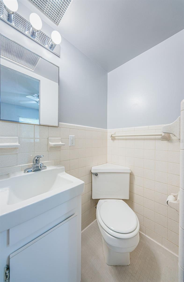 Image 30 of 42 For 2110 57th Avenue N