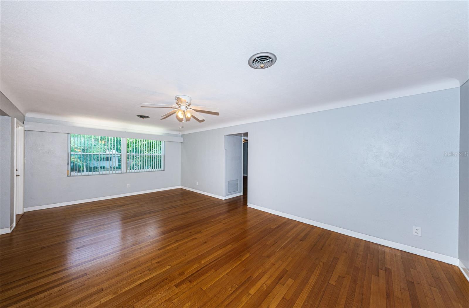 Image 9 of 42 For 2110 57th Avenue N