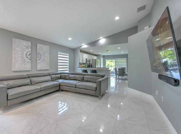 Image 3 of 24 For 7516 Forest Mere Drive