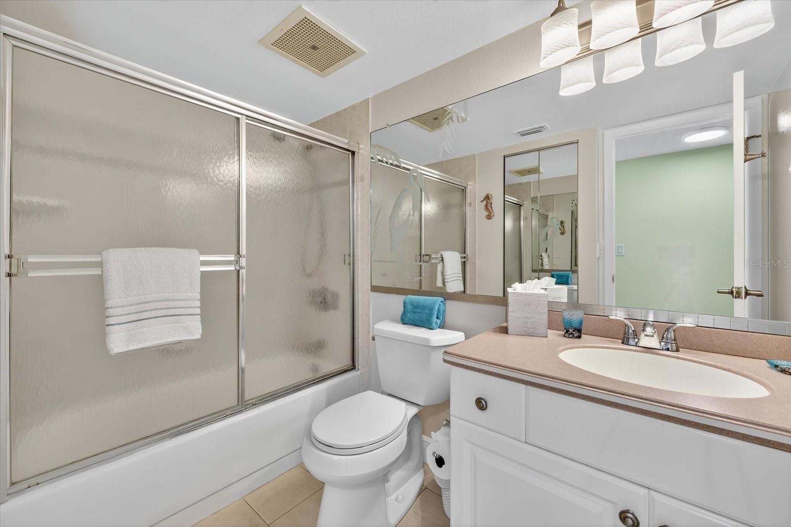 Image 21 of 43 For 17900 Gulf Boulevard 11c