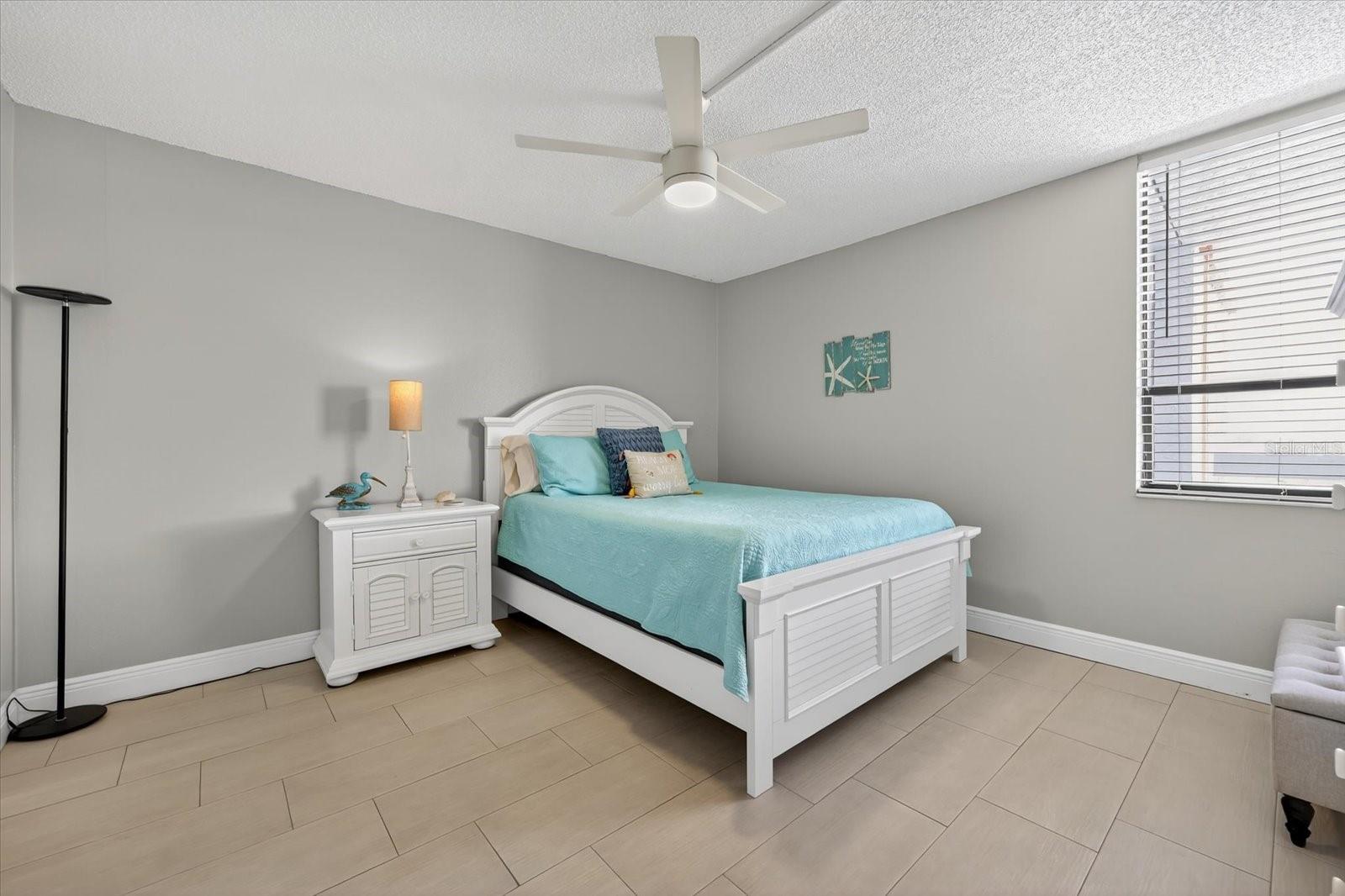 Image 22 of 43 For 17900 Gulf Boulevard 11c