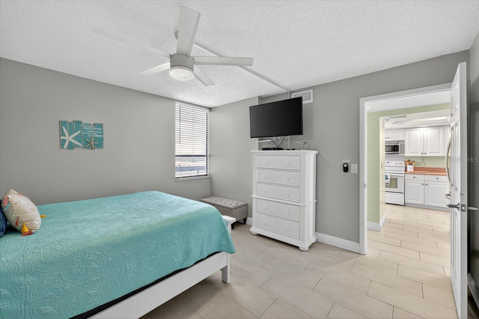 Image 23 of 43 For 17900 Gulf Boulevard 11c
