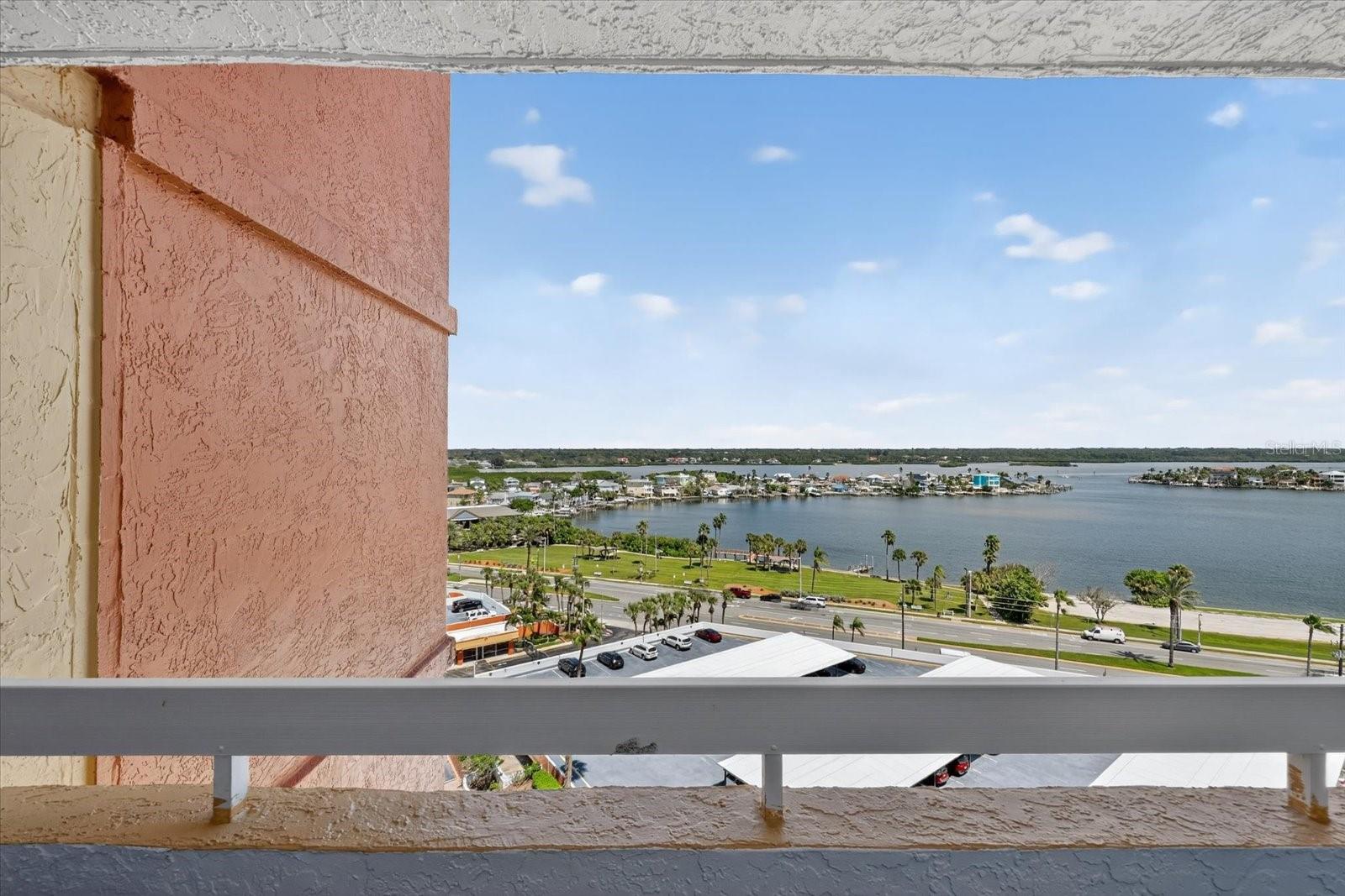 Image 25 of 43 For 17900 Gulf Boulevard 11c