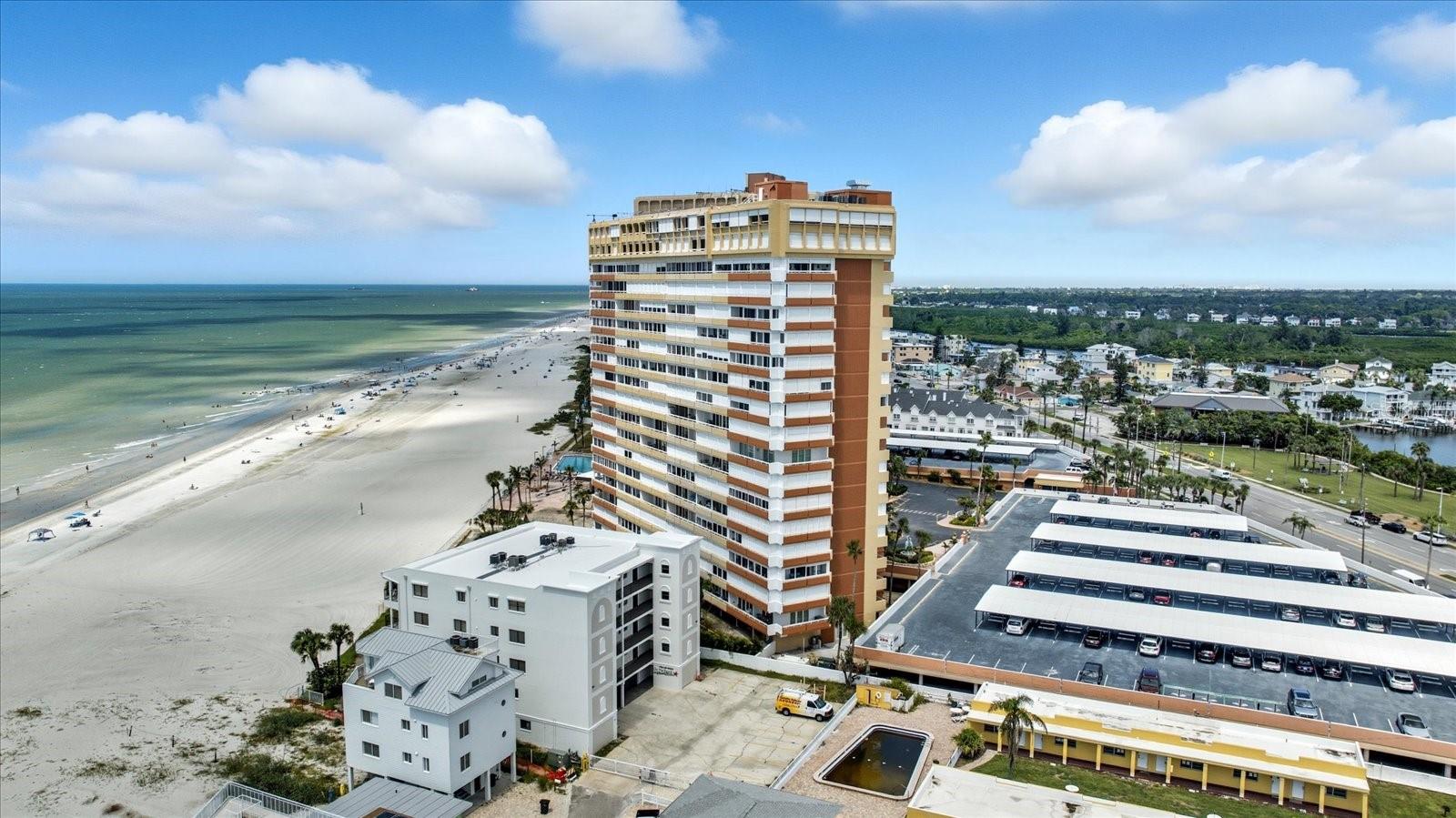 Image 28 of 43 For 17900 Gulf Boulevard 11c