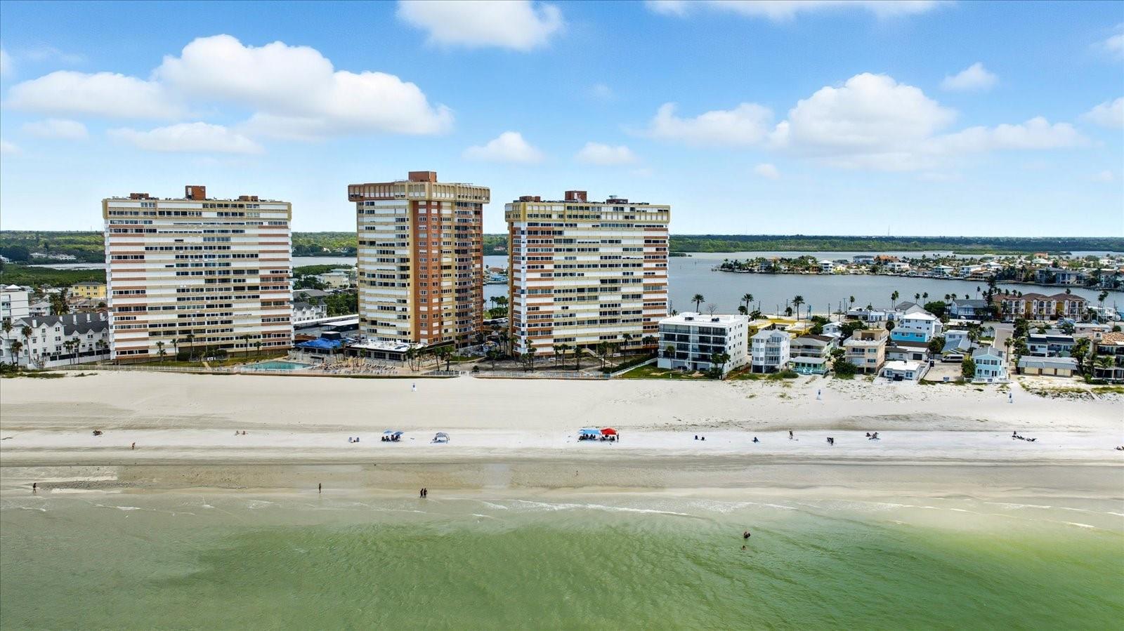 Image 30 of 43 For 17900 Gulf Boulevard 11c