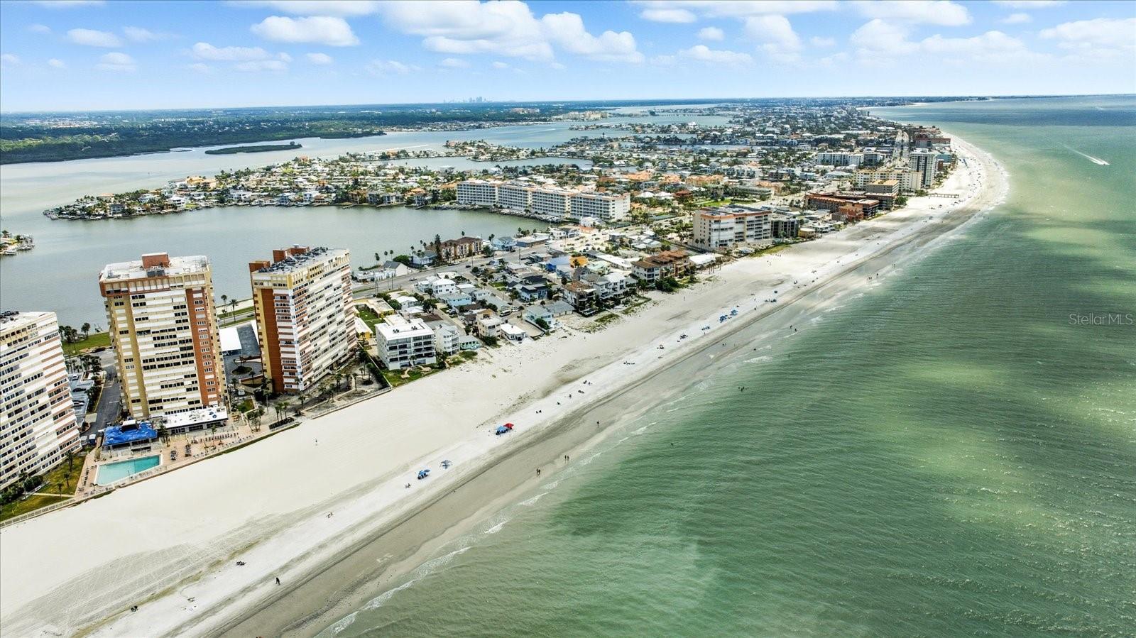 Image 36 of 43 For 17900 Gulf Boulevard 11c