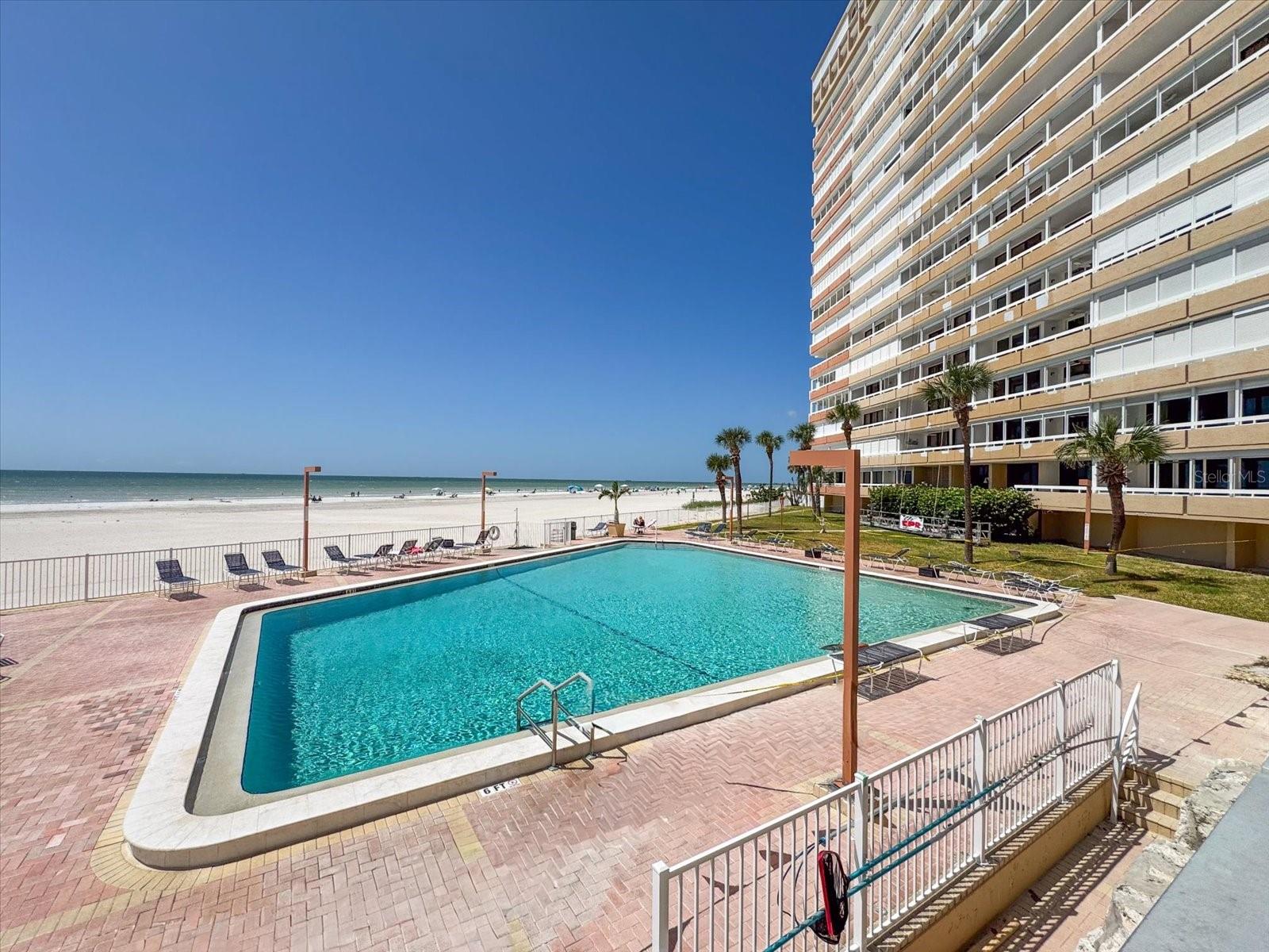 Image 42 of 43 For 17900 Gulf Boulevard 11c