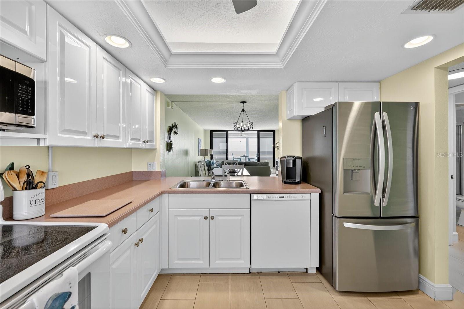 Image 7 of 43 For 17900 Gulf Boulevard 11c