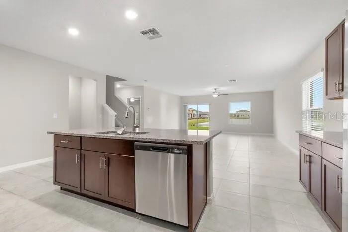 Image 5 of 21 For 16569 Delia Street