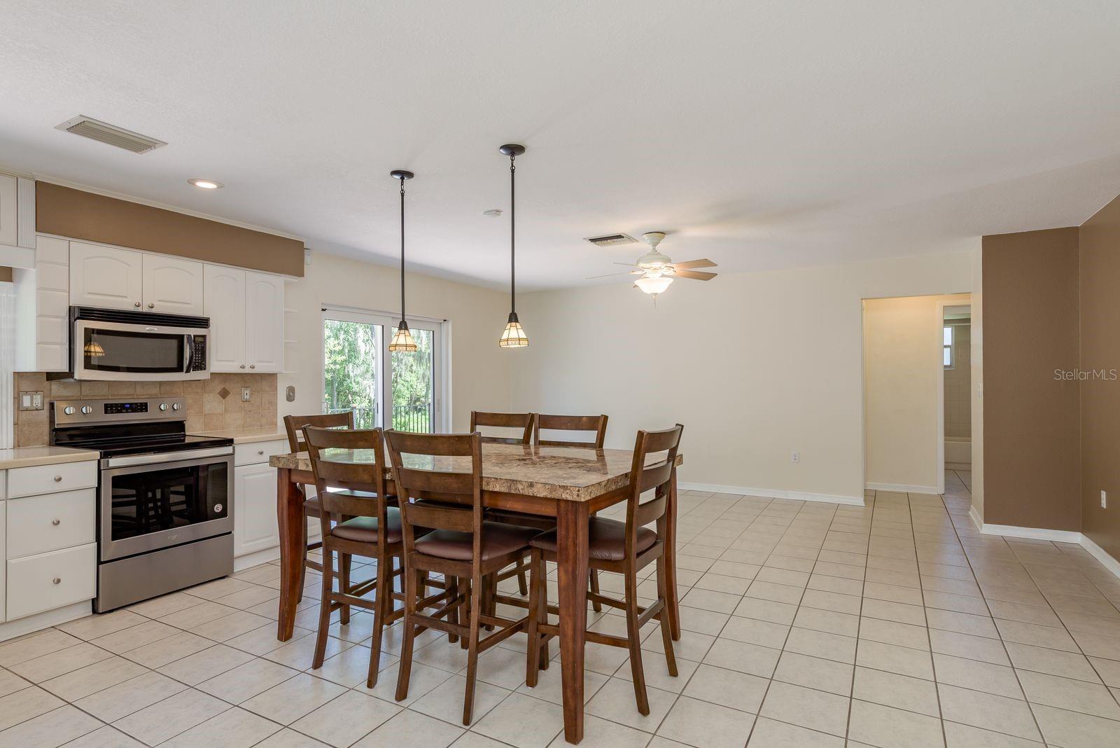 Image 16 of 49 For 2837 Longleaf Lane
