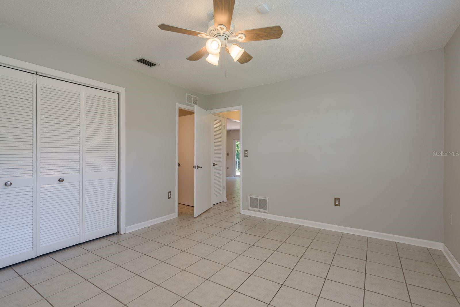 Image 27 of 49 For 2837 Longleaf Lane
