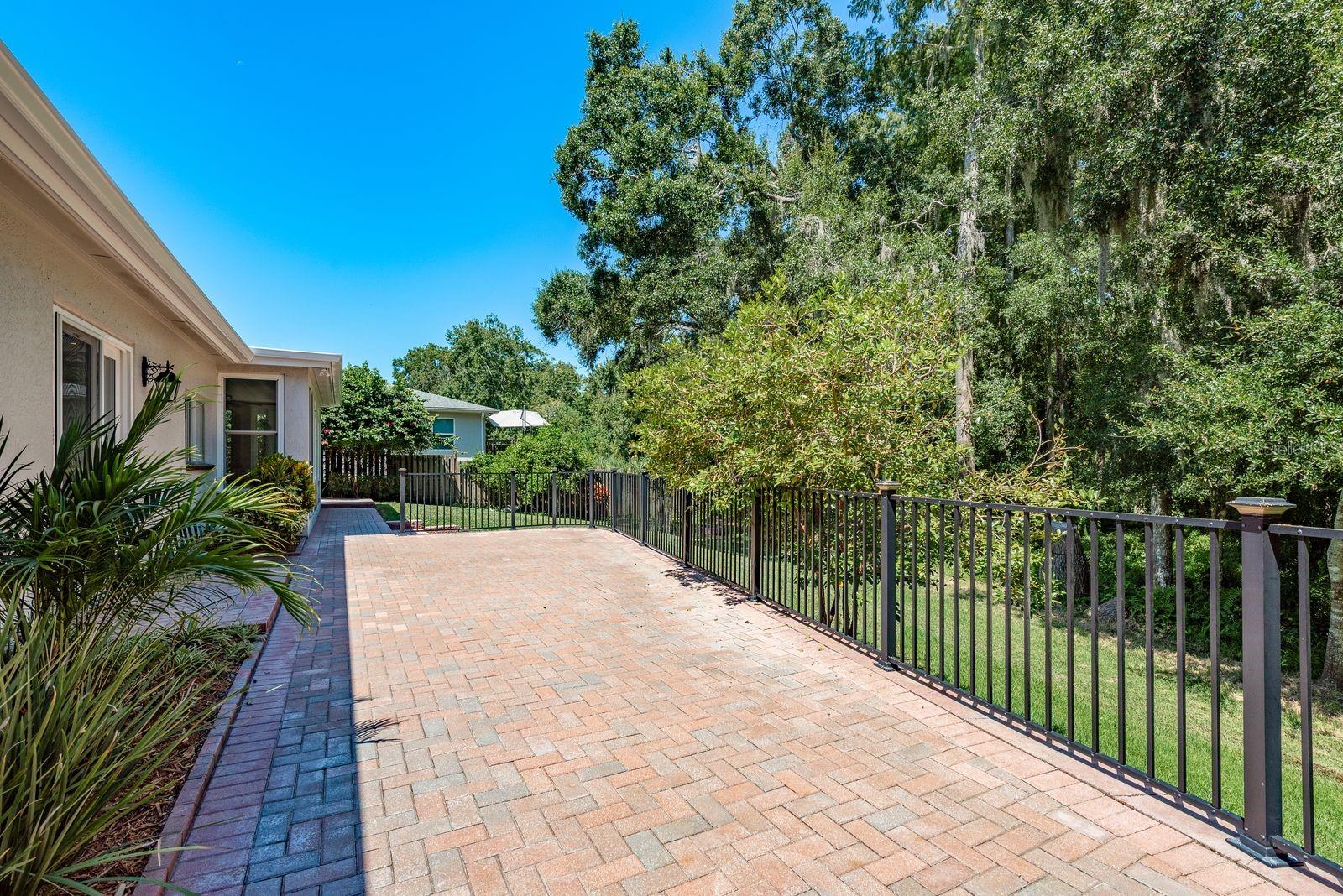 Image 37 of 49 For 2837 Longleaf Lane